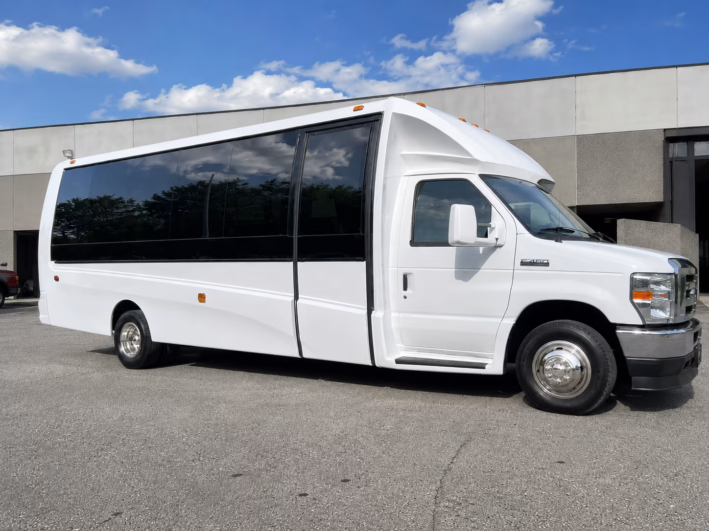 charter a bus to razorback stadium for the big game from conway