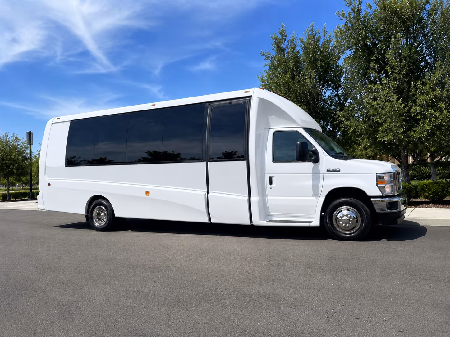 conwaycharterbuscompany com makes it easy to find transportation for ceremonies at hendrix college and conway venues