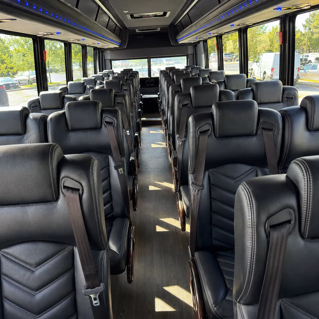 memphis employee shuttle bus rentals in memphis