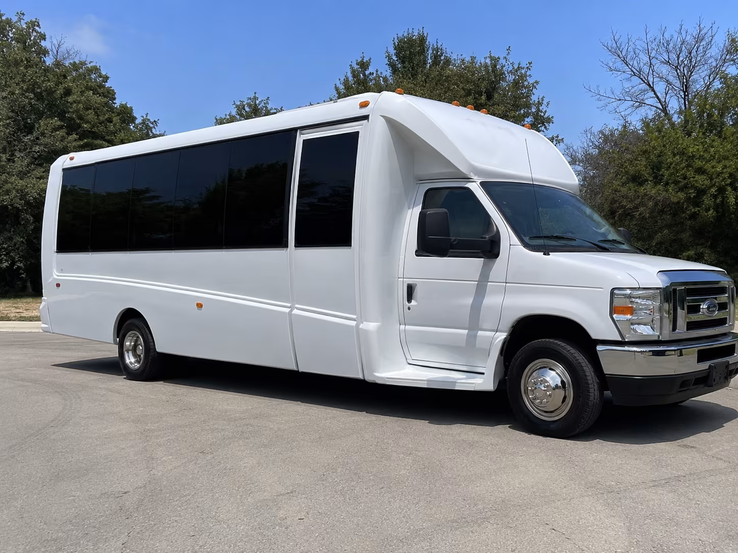 party bus rentals for conway concert nights your group will never forget